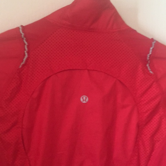 Lululemon running jacket - Picture 3 of 8